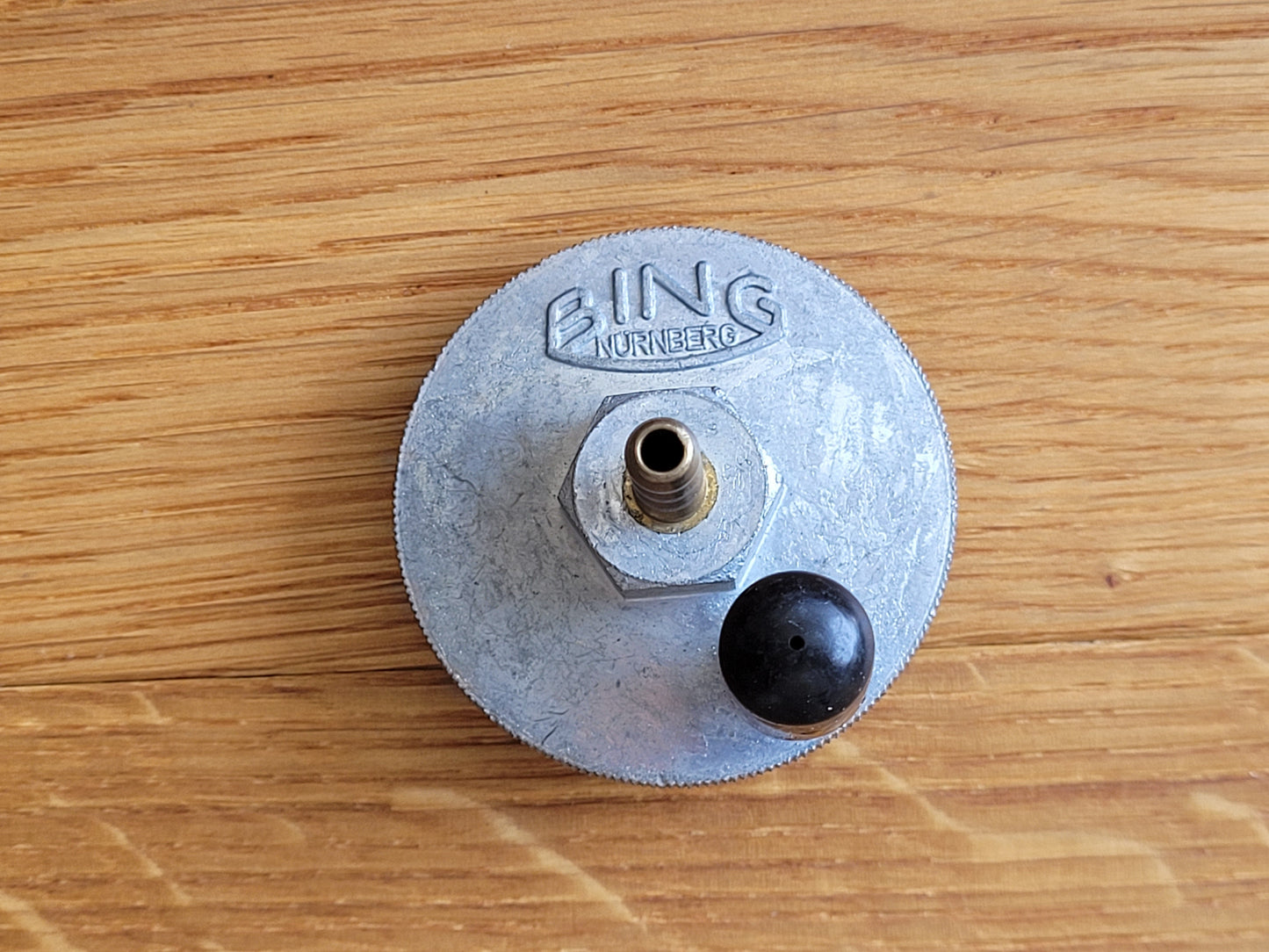 BING float chamber cover 101 for Zündapp DB 250 DBK 250 with AJ 2/22/ & 2/22/10 BING carburetor original spare part