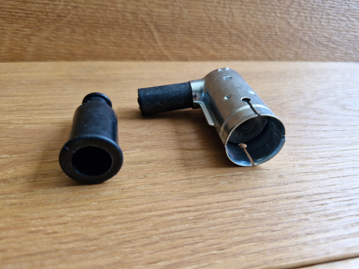 Spark plug connector BERU with rubber protection BMW R25 R26 R27 R50 R60 R69S R51 R67 R68 vintage car spare parts