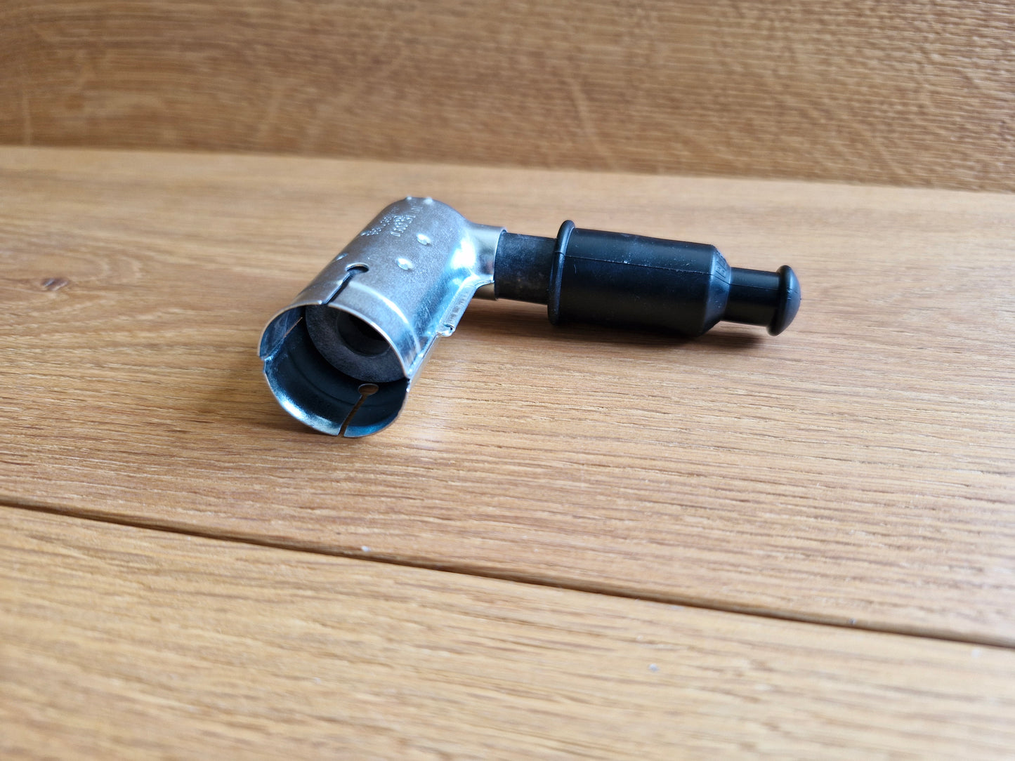 Spark plug connector BERU with rubber protection BMW R25 R26 R27 R50 R60 R69S R51 R67 R68 vintage car spare parts