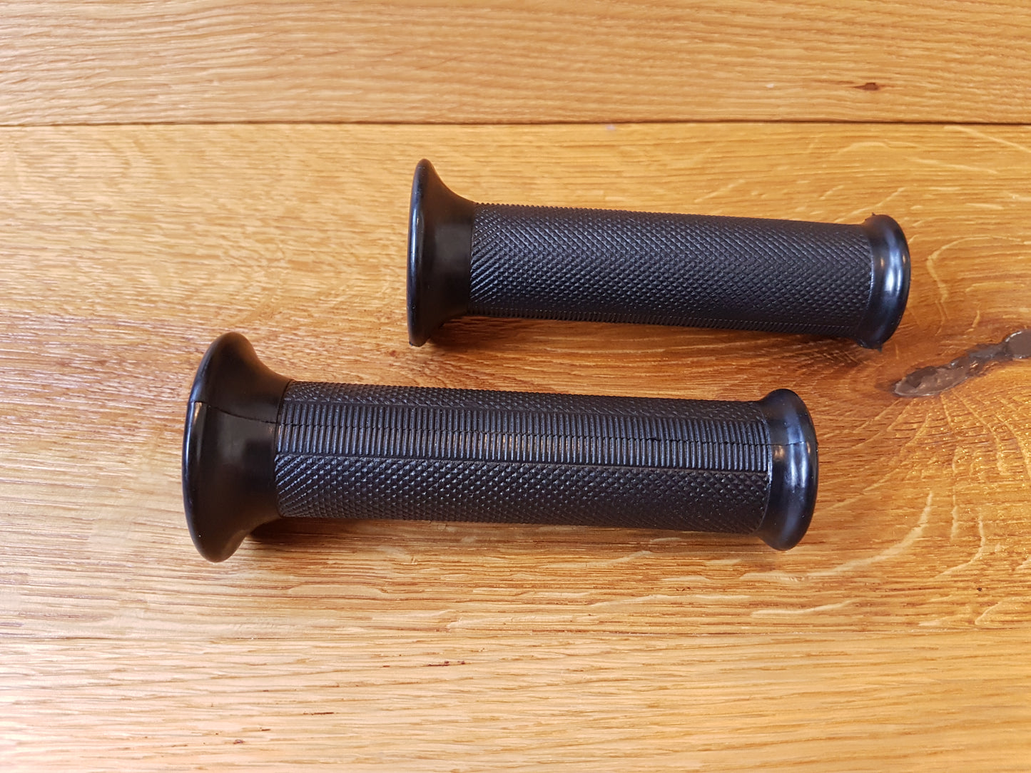Grip rubber PAIR left + right for vintage motorcycle 22mm handlebar BMW NSU Zündapp vintage car spare parts