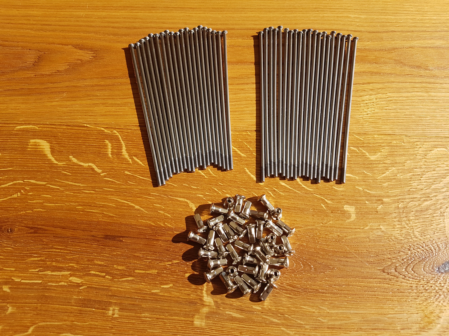 NEU VERSTÄRKT 4mm Speichen Moto Guzzi California 3, Mille GT, 1000 G5 Edelstahl VA mit Nippel 6, 40 oder 80 Stück Oldtimer Ersatzteile