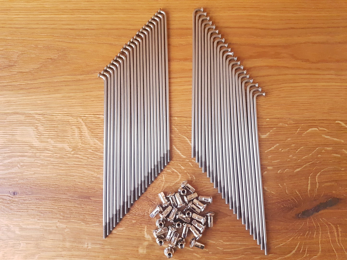 Speichen Honda CB 750 Four K0 K1 K2 K3 K4 K5 Edelstahl VA mit Nippel 6, 40 oder 80 Stück Oldtimer Ersatzteile